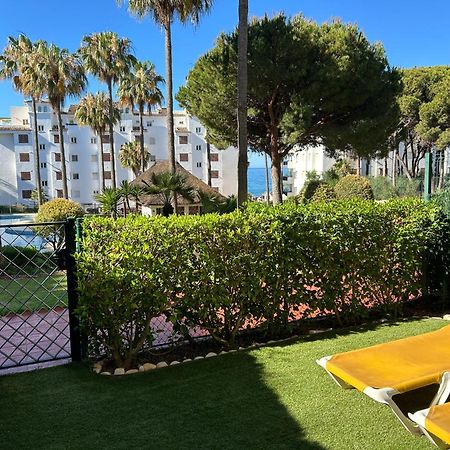 Mi Capricho, Beachfront, Grownfloor, Private Garden & Terrace Sitio de Calahonda Extérieur photo