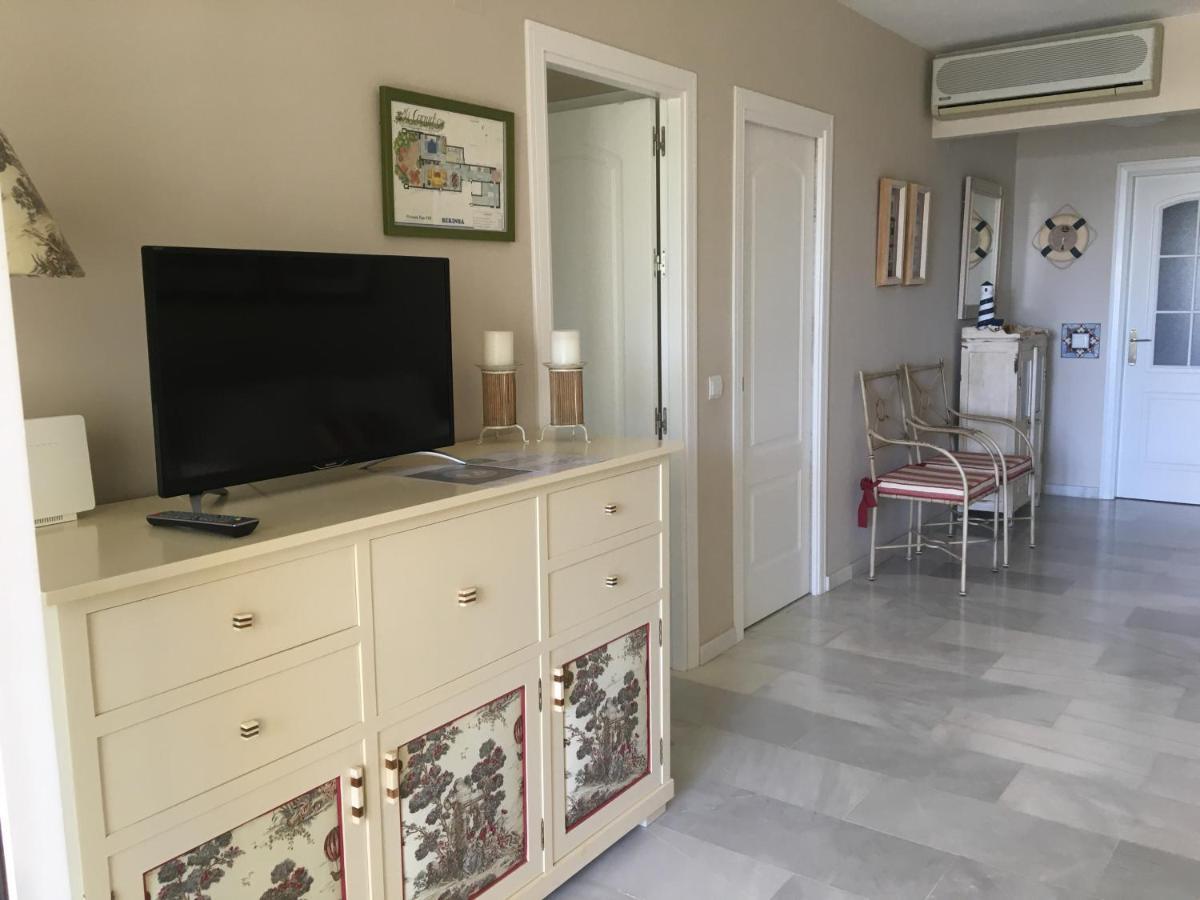Mi Capricho, Beachfront, Grownfloor, Private Garden & Terrace Sitio de Calahonda Extérieur photo