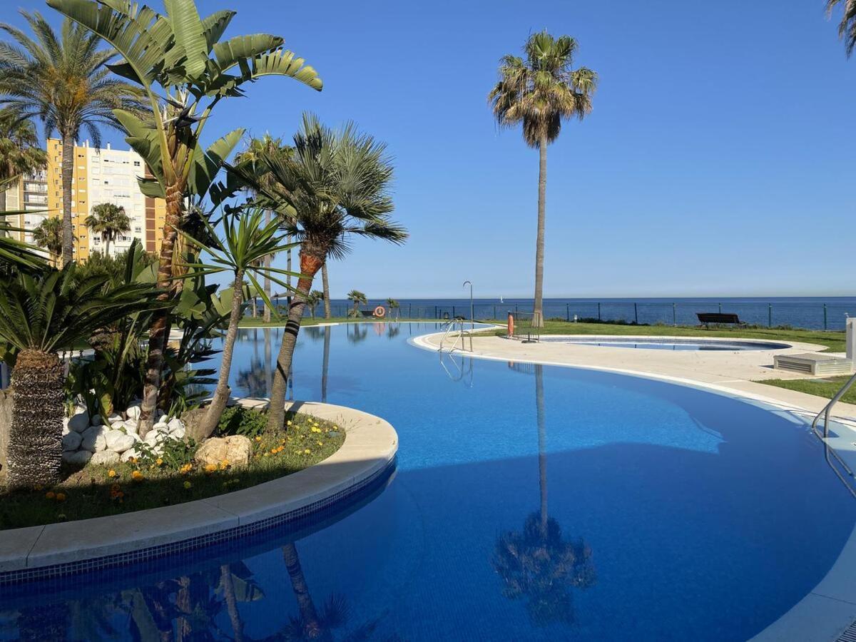 Mi Capricho, Beachfront, Grownfloor, Private Garden & Terrace Sitio de Calahonda Extérieur photo