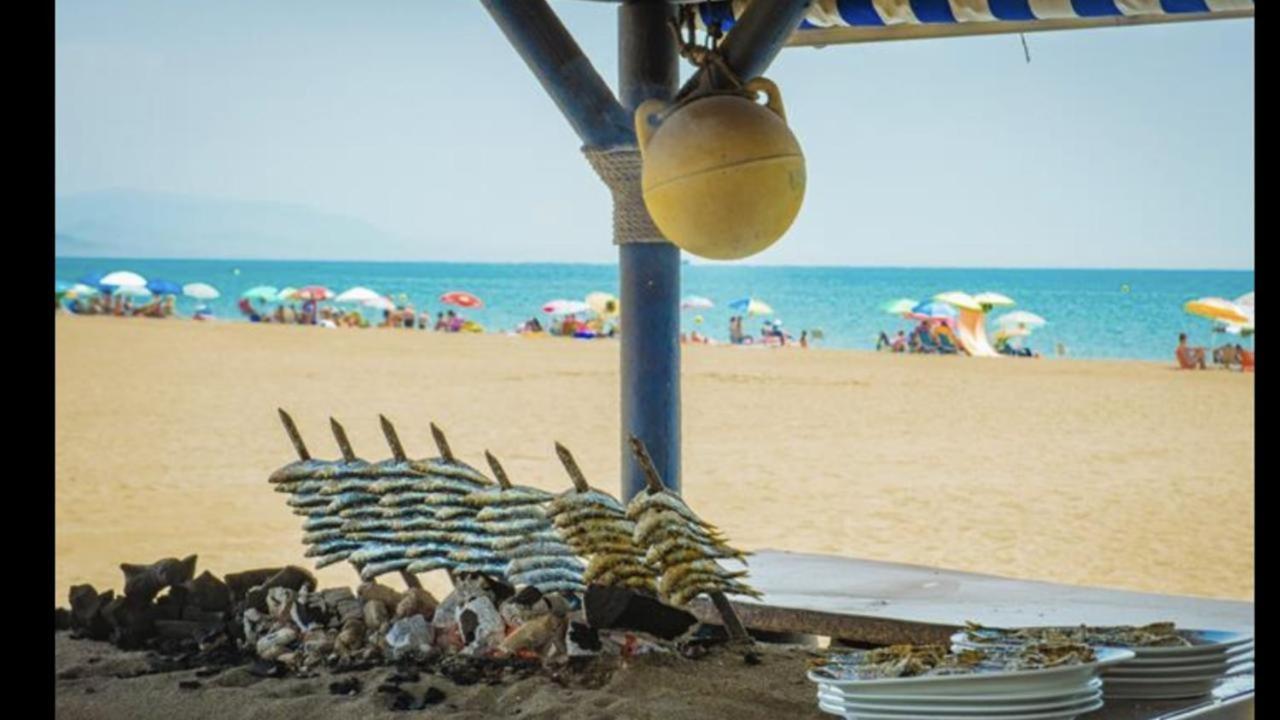 Mi Capricho, Beachfront, Grownfloor, Private Garden & Terrace Sitio de Calahonda Extérieur photo