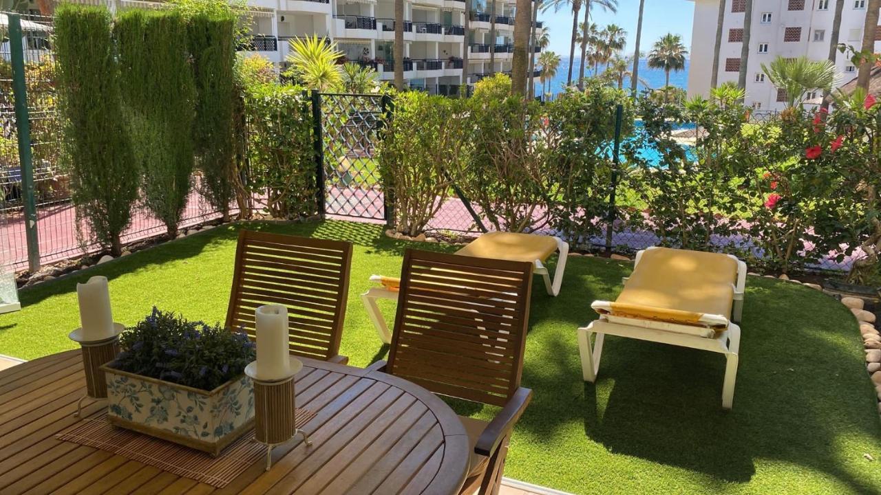 Mi Capricho, Beachfront, Grownfloor, Private Garden & Terrace Sitio de Calahonda Extérieur photo