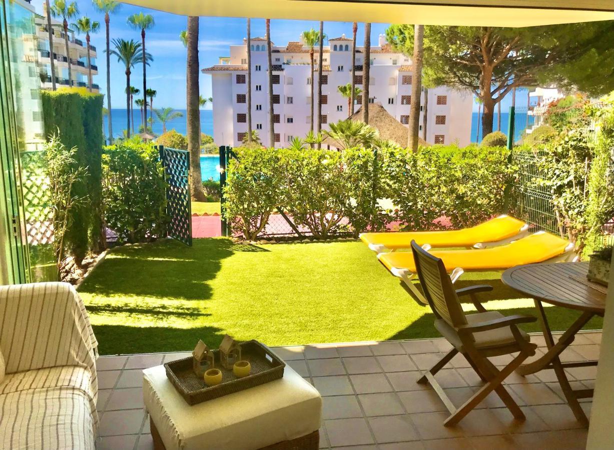 Mi Capricho, Beachfront, Grownfloor, Private Garden & Terrace Sitio de Calahonda Extérieur photo