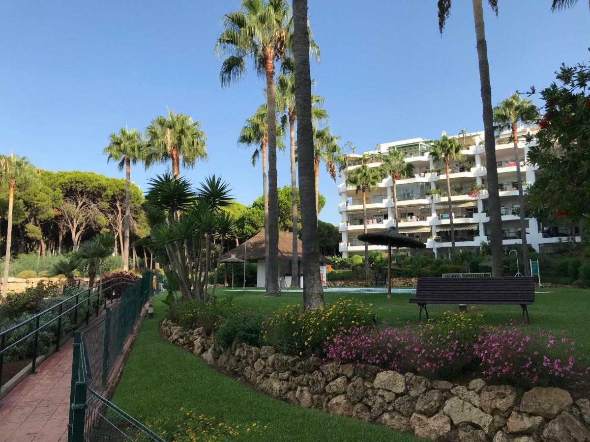 Mi Capricho, Beachfront, Grownfloor, Private Garden & Terrace Sitio de Calahonda Extérieur photo