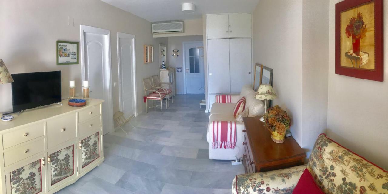 Mi Capricho, Beachfront, Grownfloor, Private Garden & Terrace Sitio de Calahonda Extérieur photo
